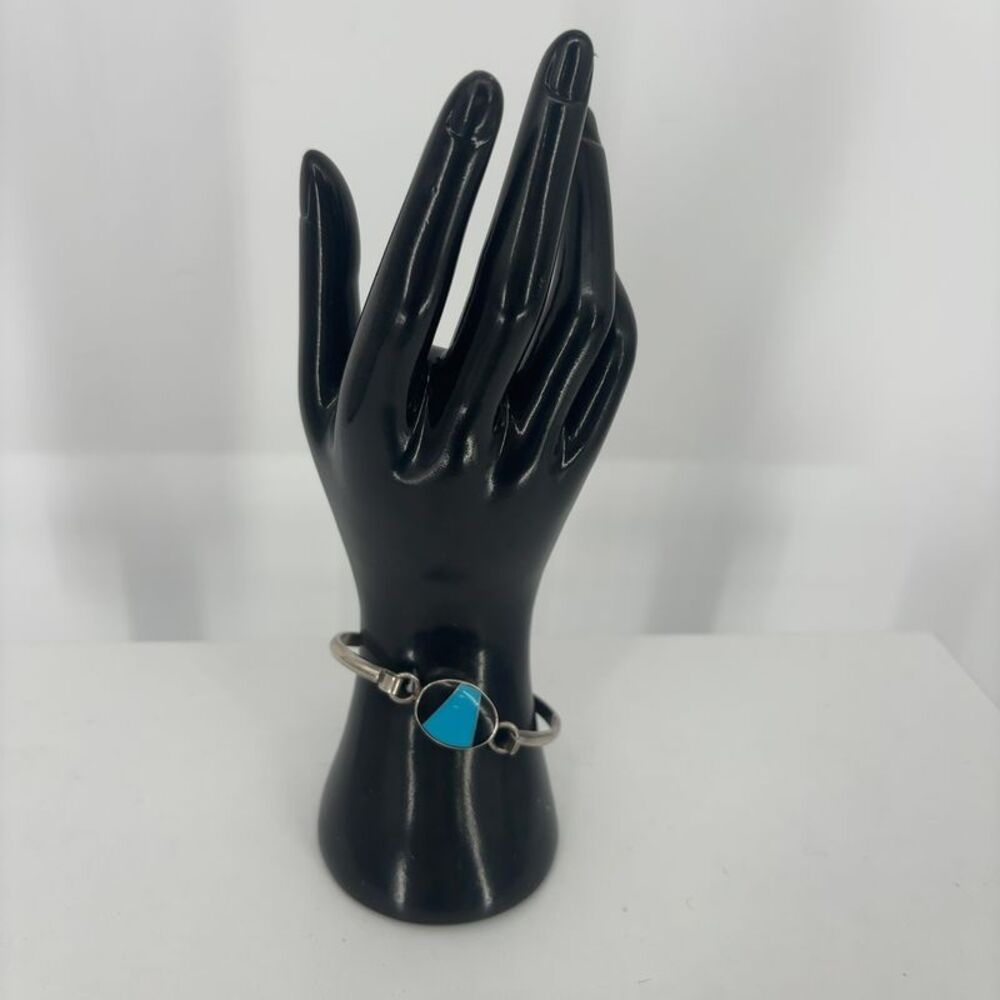 Boutique Hinged Bangle Bracelet